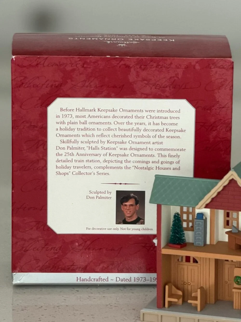 Hallmark Ornament Nostalgic Houses & Shops Halls Station